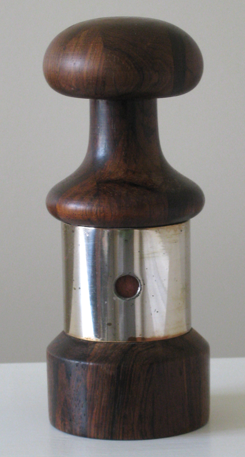 jhq-rosewood-pepper-mill-dansk